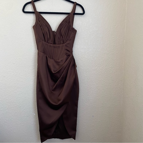 House of CB Faye Satin Pleated Midi Dress Size XS brown $269 NWOT - Picture 3 of 14